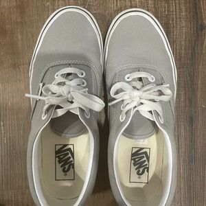 Light Grey Women’s Era Vans size 8